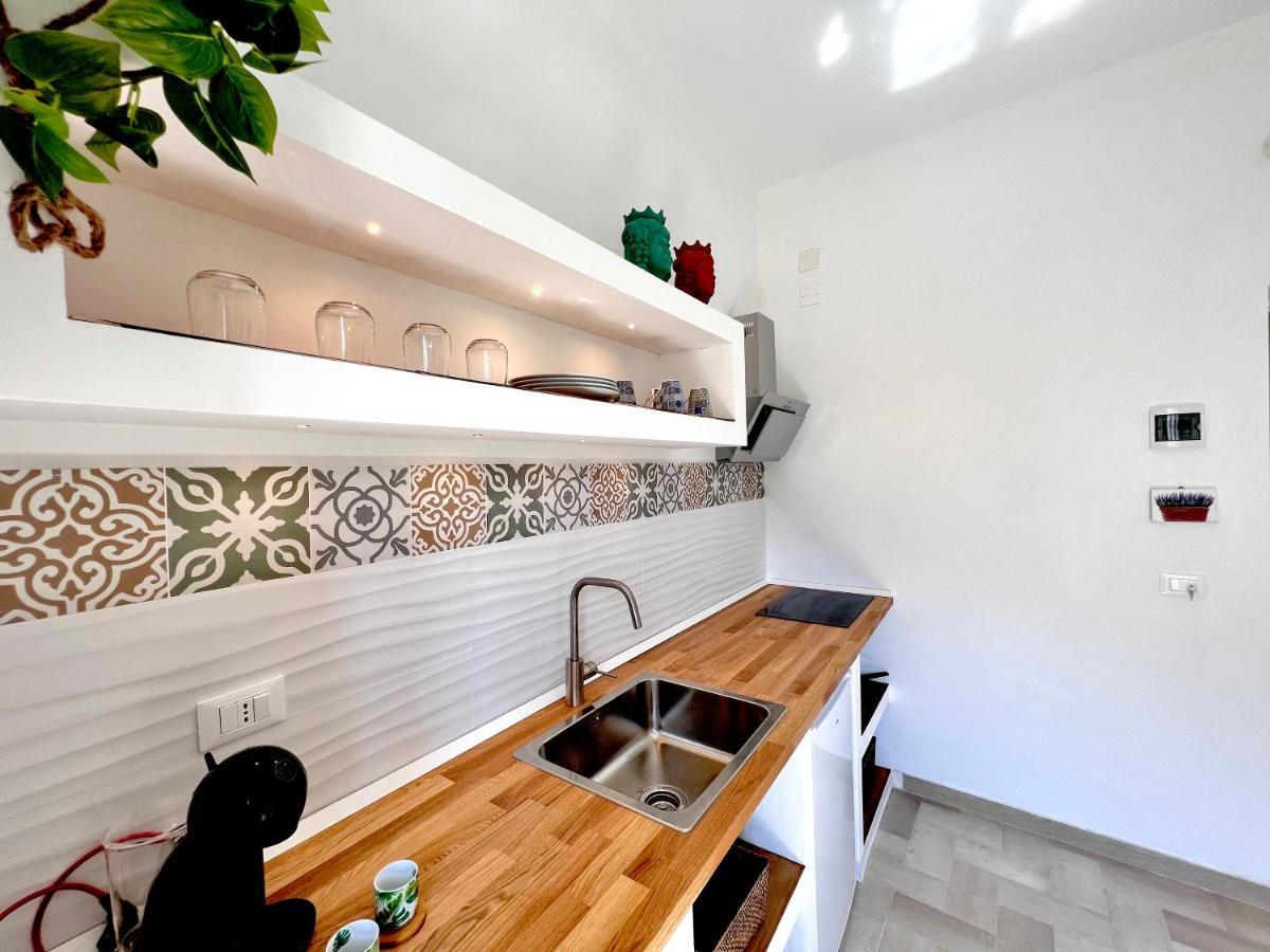 Villa Di Nera Apartments Palermo Bagian luar foto