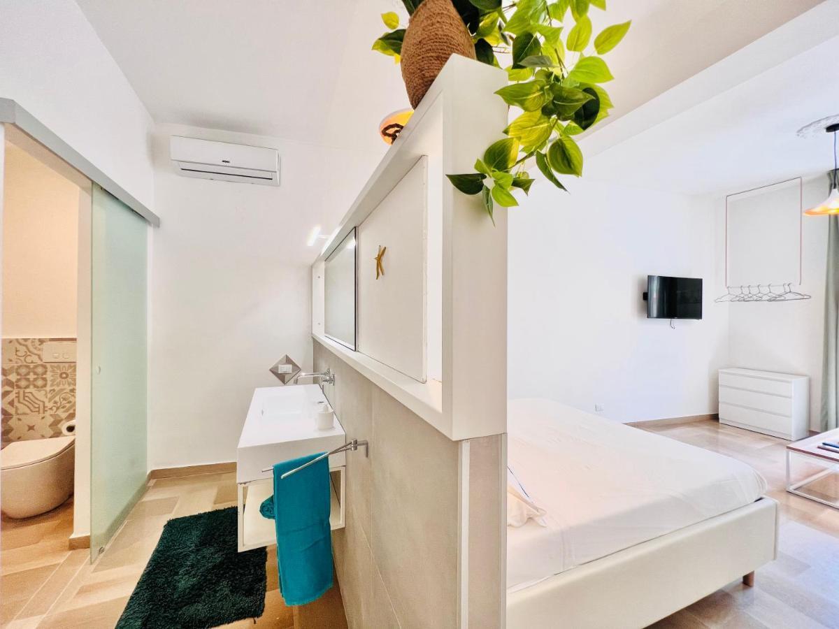 Villa Di Nera Apartments Palermo Bagian luar foto