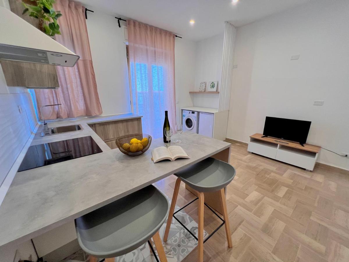 Villa Di Nera Apartments Palermo Bagian luar foto